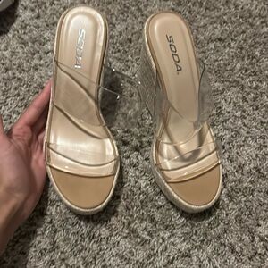 Clear and tan wedges